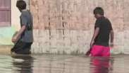 Papa doa US$ 100 mil para vítimas de inundações no Peru