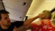 Passageiros trocam socos dentro de avião no Japão
