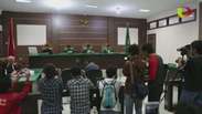 Casal gay é condenado a 85 chibatadas na Indonésia