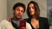 Bruna Marquezine e Neymar se divertem em jantar com amigos em LA: 'Rolê'. Vídeo!