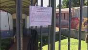 Escola suspende aulas após morte de menino em queda de muro
