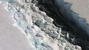 Iceberg gigante se desprende da Antártida