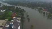 Imagens mostram Houston debaixo d'água após furacão Harvey