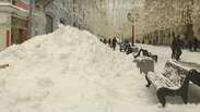 Registro recorde de neve paralisa Moscou