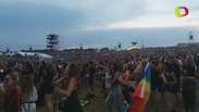 Troye Sivan interage e emociona fãs no Lollapalooza