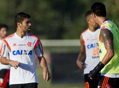 Luxemburgo pode contar com reforços no clássico com Botafogo