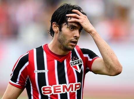 Por Kaká, São Paulo pode ter 4º esquema diferente em 6 jogos
