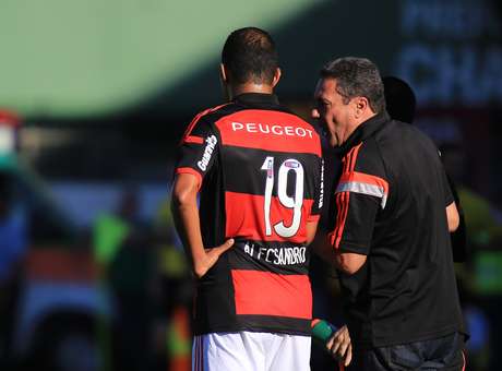 Luxemburgo: lado onde batia sol decidiu derrota do Fla