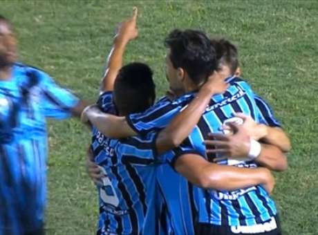 Grêmio faz 4 em surpresa e avança às quartas na Copa SP