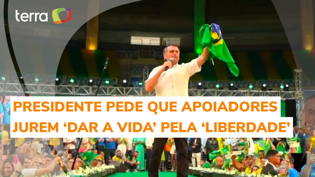 Bolsonaro pede que apoiadores jurem 'dar a vida' pela 'liberdade'