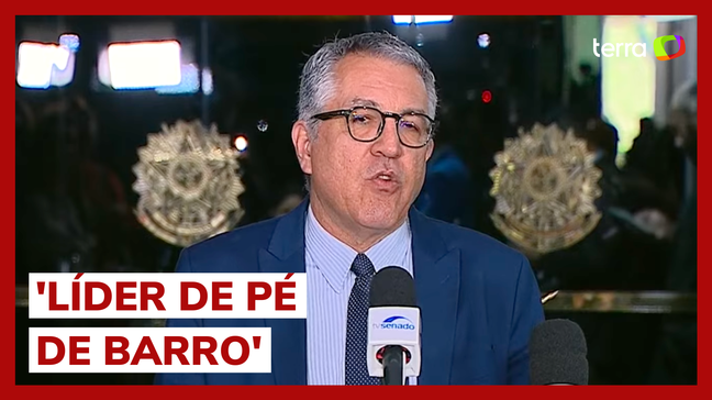 Ministro de Lula diz que recepção a Bolsonaro em aeroporto 'flopou'