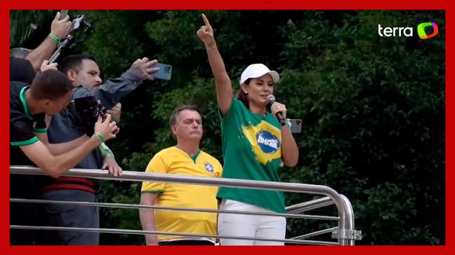 Michelle se emociona ao fazer discurso religioso em defesa de Bolsonaro: 'Meu marido foi escolhido'