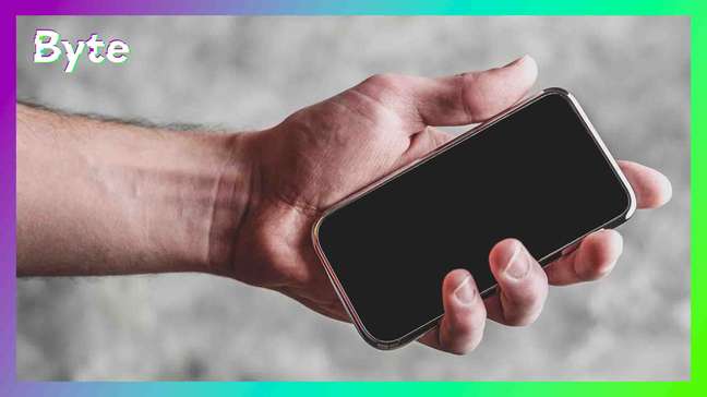 Como identificar ofertas de celulares irregulares em marketplaces? 