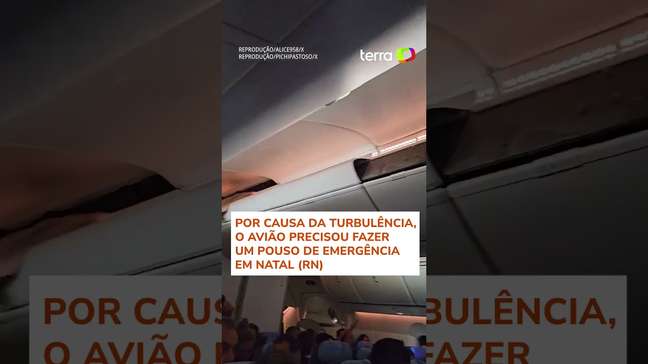 Turbulência em avião: vídeo mostra que passageiro foi parar no teto da aeronave #shorts