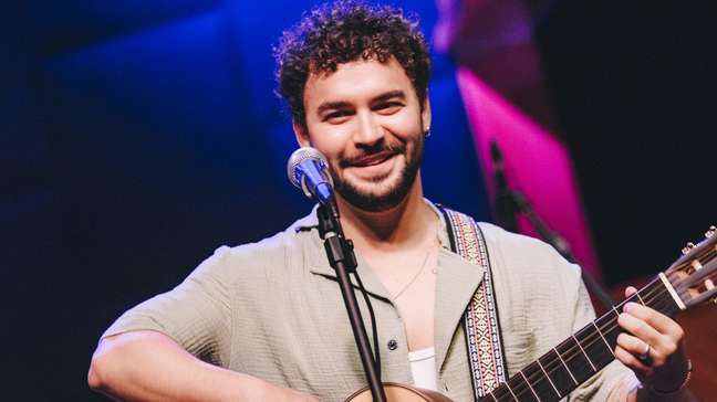 Lançamento Showlivre! Filipe Toca traz sua MPB potíguar.