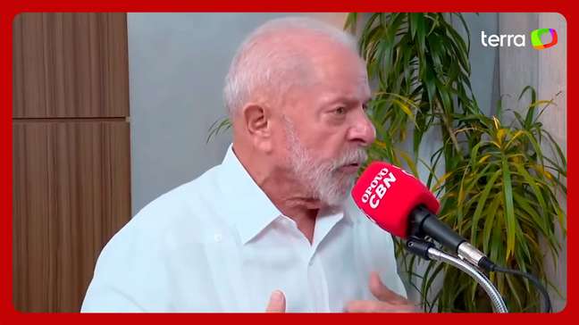 Lula critica 'intromissão' dos EUA em compra de caças suecos pelo Brasil