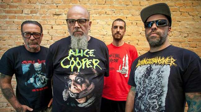 Ratos de porão fazem show sem iluminação no Knotfest