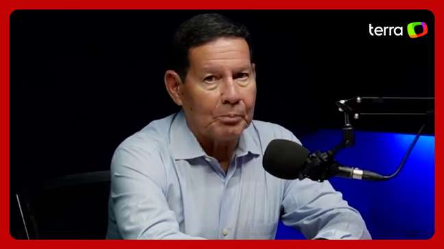 Mourão questiona se é crime 'escrever bobagem' e diz que plano de golpe é 'fanfarronada'