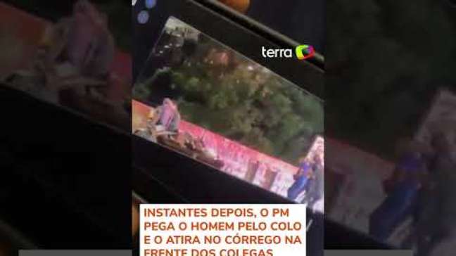 PM é flagrado arremessando homem de cima de pontebet365 200São Paulo #shorts