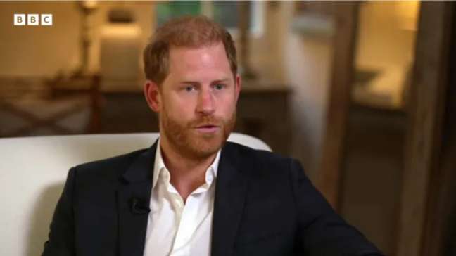 Harry diz à BBC que quer 'reconciliação' com a Família Real