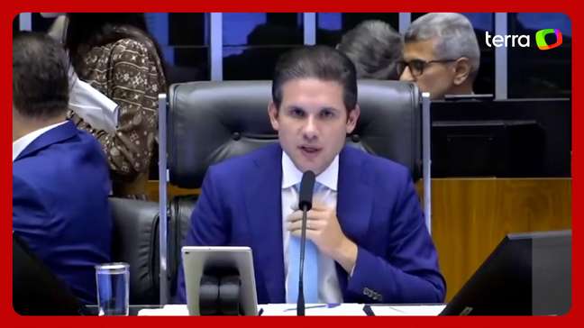 Câmara aprova reajuste de salários de servidores do Executivo; texto segue para o Senado