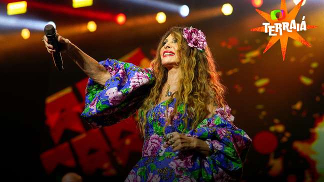 Ao lado do filho e da neta, Elba Ramalho celebra São João com a missão de perpetuar o forró