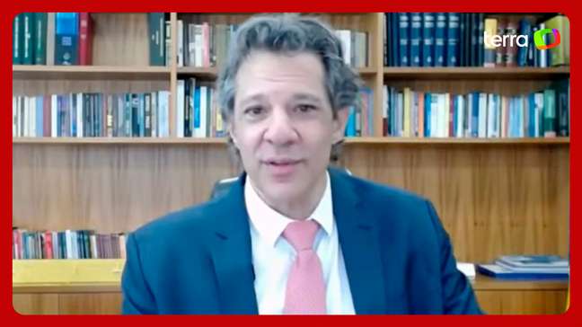 Haddad culpa família Bolsonaro por tarifaço de 50% de Trump e acredita em reversão: 'Tiro no pé'