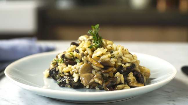 Present tastes: mushroom risotto
