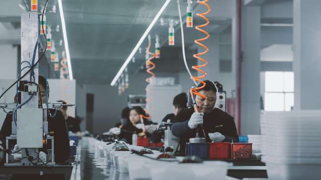 Economia chinesa cresce 5,2% no 2º trimestre, mesmo com tarifaço de Trump