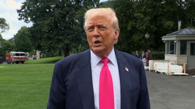'Estamos fazendo isso porque eu posso', diz Trump sobre tarifaço contra Brasil