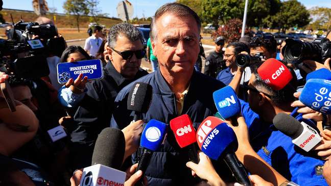 Defesa diz que Bolsonaro é punido por 'atos praticados por terceiros' e nega ataques à soberania nacional