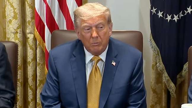 Senadores democratas enviam carta a Trump contra tarifa ao Brasil
