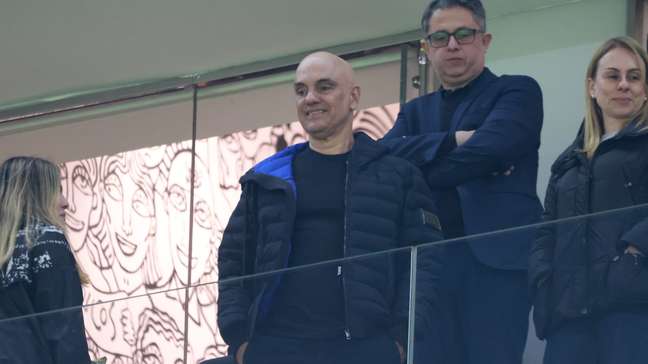 Moraes vai ao estádio curtir jogo do Corinthians horas após sanção de Trump