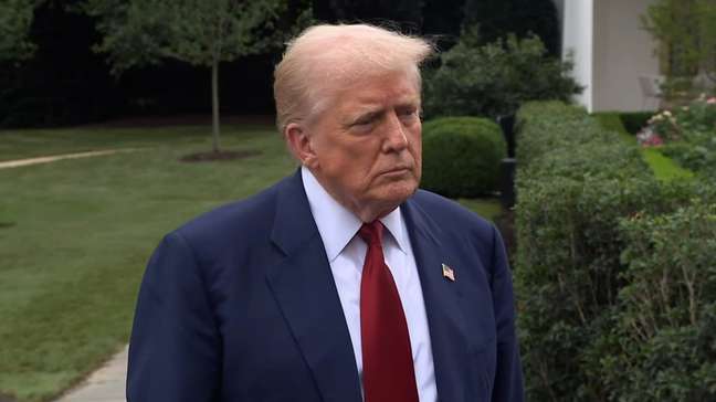 ‘Lula pode falar comigo quando quiser’, afirma Trump
