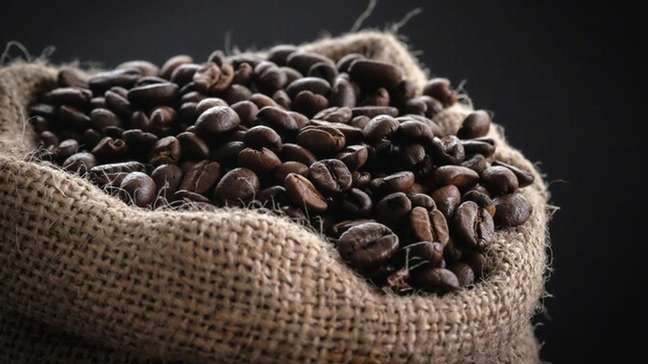 IBGE: Café registra 1ª queda na inflação oficial desde dezembro de 2023