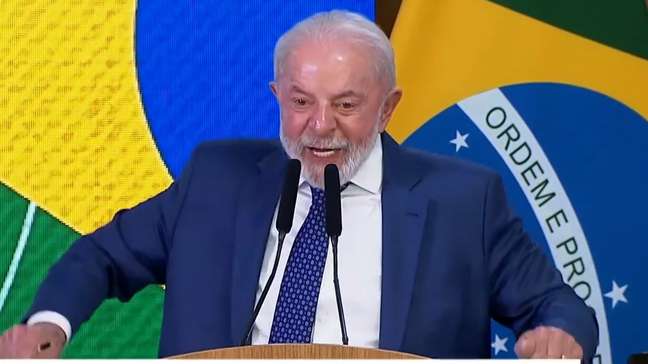 Lula sobre Trump: ‘Se ele conhecesse a verdadeira história, estaria dando parabéns ao STF’