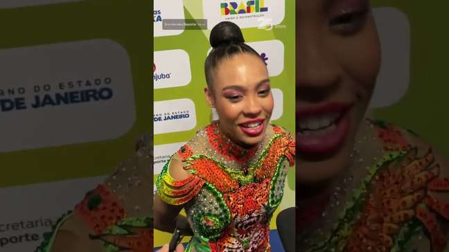 Ginasta Geovanna Santos chora ao revelar que já pensou em abandonar o esporte #shorts