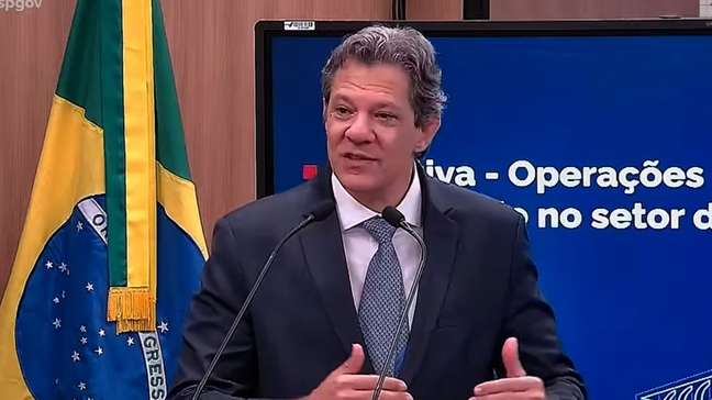 Haddad diz que operação contra PCC chegou ao 'ao andar de cima' do crime organizado