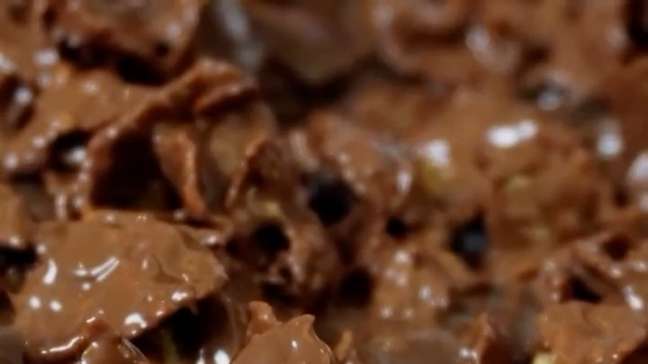 Bolo de Chocolate CROCANTE