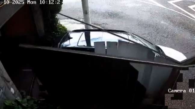 Mulher tenta fugir de motel sem pagar, causa acidente e é presa em flagrante em SP