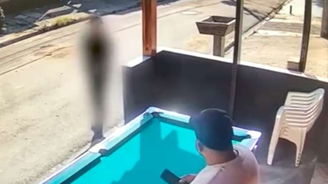 Homem é morto a tiros dentro de bar em Itaquaquecetuba, na Grande São Paulo