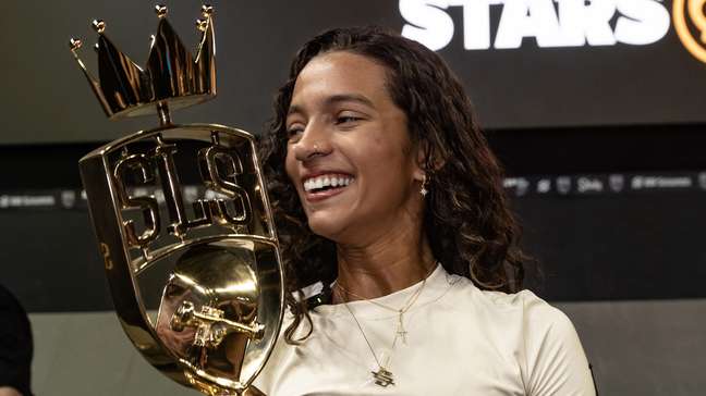 Fria e calculista? Rayssa Leal explica emoção após faturar o tetra na SLS Super Crown