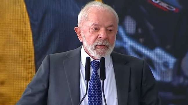 'Não precisa de genocídio para enfrentar o banditismo', diz Lula sobre combate ao crime organizado