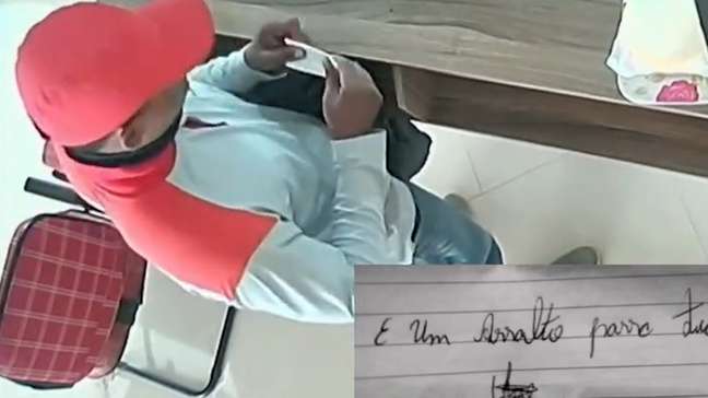 Homem usa bilhete para anunciar assalto em estabelecimento no interior de MG: 'Passa tudo'