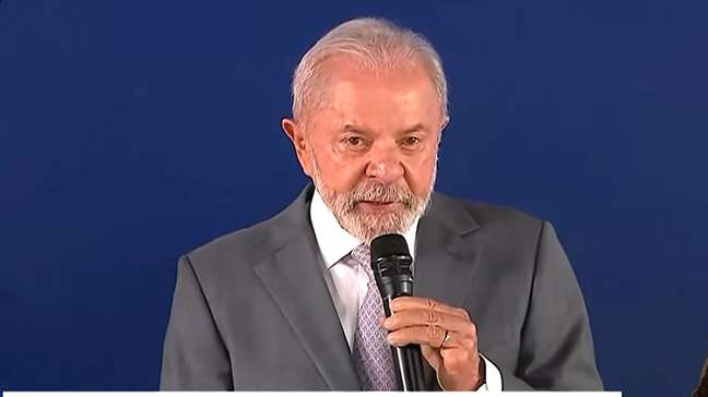 Lula anuncia que música gospel será declarada patrimônio brasileiro: ‘Cantar dentro do Planalto’