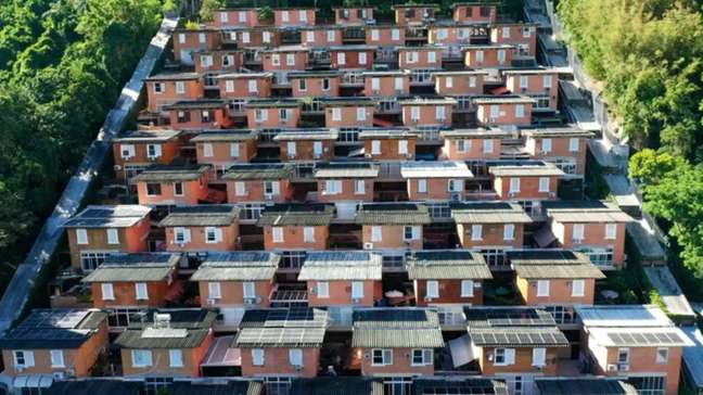 Condomínio inspirado em favelas é empreendimento milionário na zona sul do Rio; veja fotos