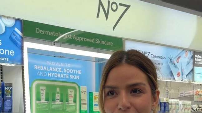 Makes do EUA com Nina Ghazzaoui