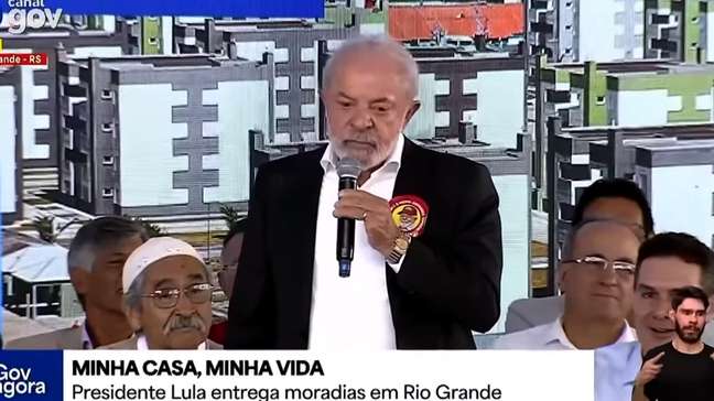 Lula diz que Trump ‘quer governar o mundo pelo Twitter’