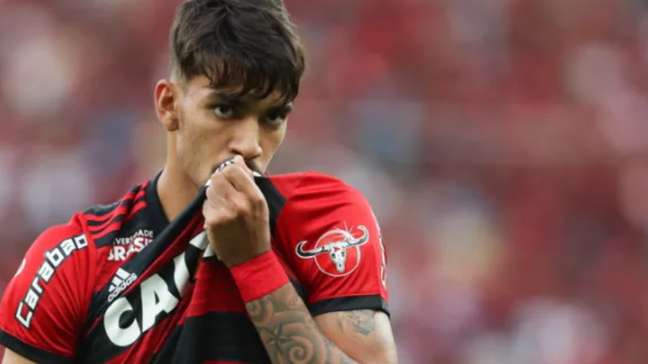 Flamengo acerta retorno de Lucas Paquetá ao clube