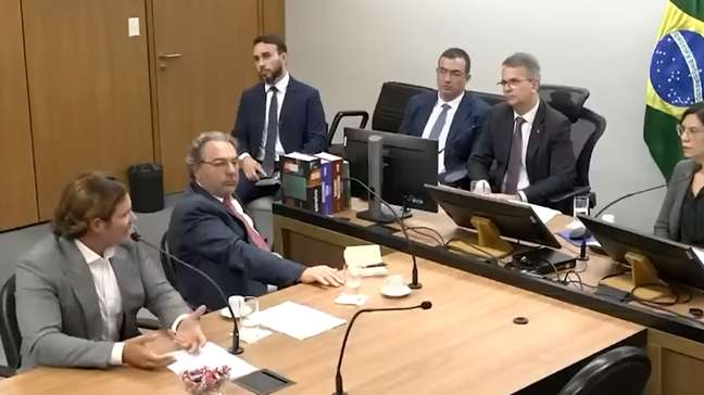 Vorcaro diz que não estaria de tornozeleira eletrônica se tivesse ‘ajuda de políticos’